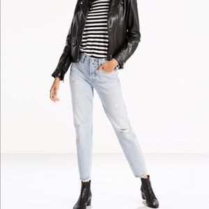 NEW Levi’s wedgie fit jeans